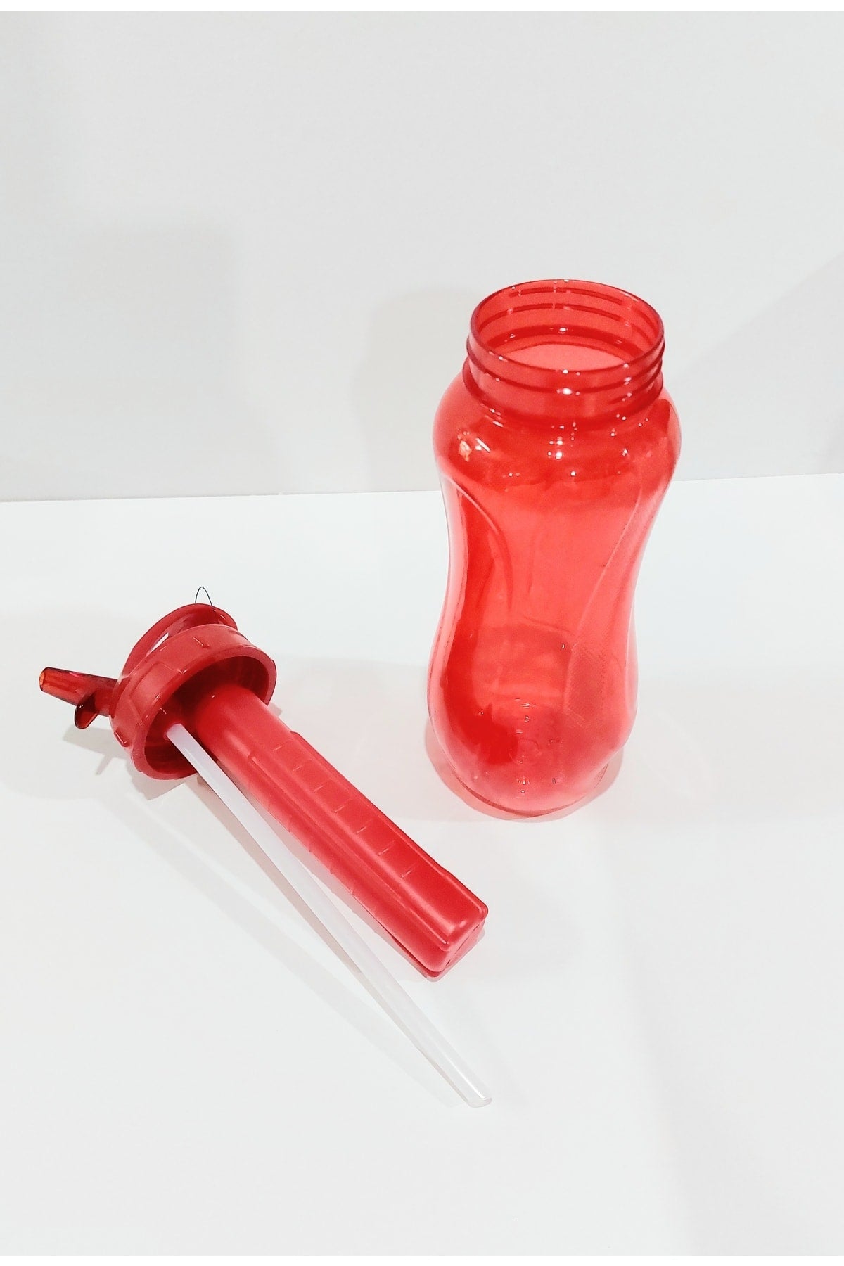 Tritan Matara Suluk 600 Ml Koku Yapmaz Soğutucu-ısıtıcı Takma Aparatlı