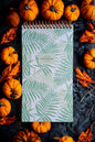 ÇİZGİLİ 10X19 CM EBAT 80 YAPRAK KARTON KAPAK TELLİ DEFTER KREM RENK 60 GR HAFİF KAĞIT NOT DEFTERİ