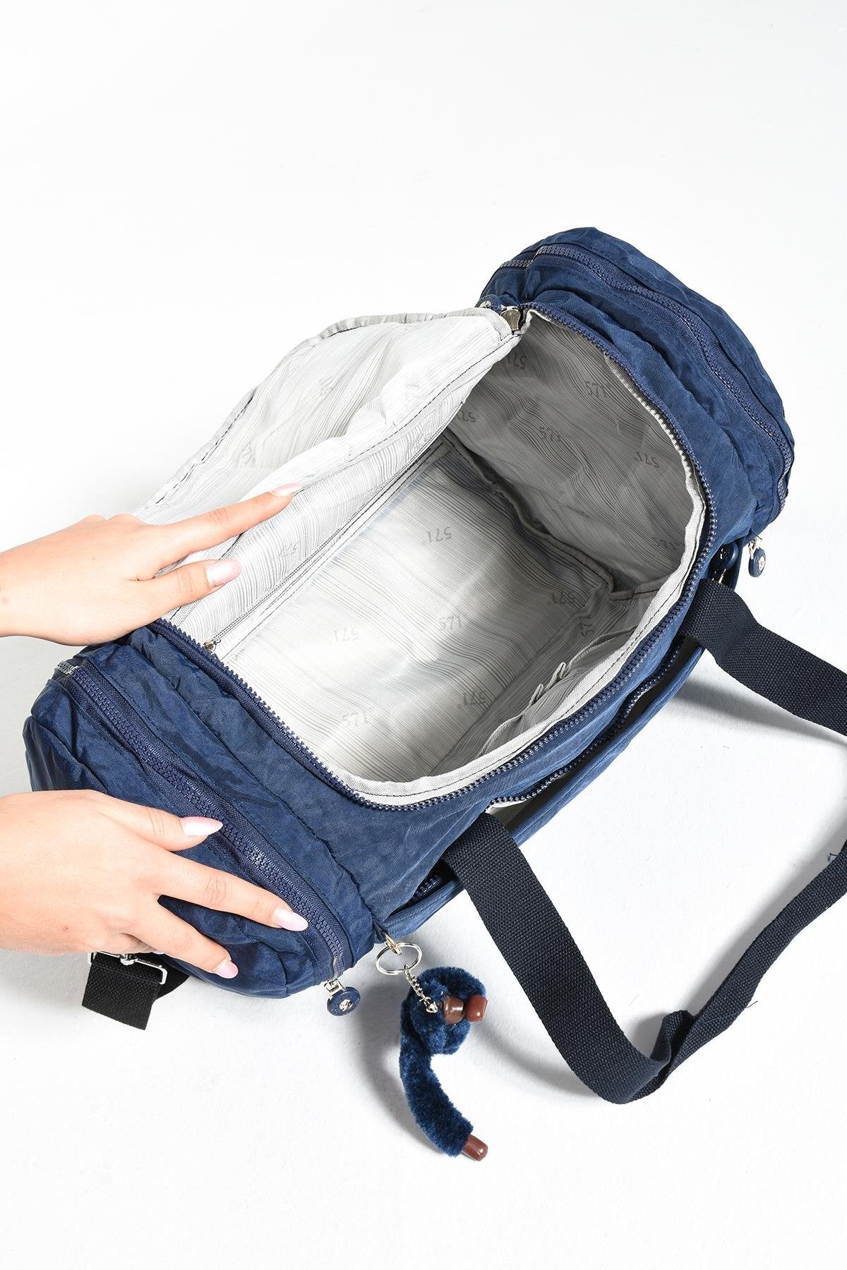 Ultra Hafif Su Geçirmez Gündelik Seyahat Spor Çanta Yükseklik 29 cm - En 44 cm - Genişlik 20 cm