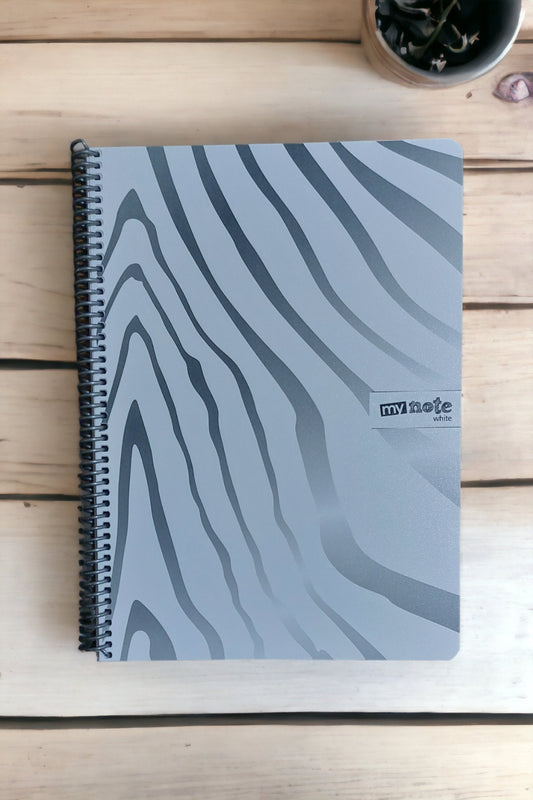 A4 beyaz kapak kareli defter 80 yaprak telli plastik kapak