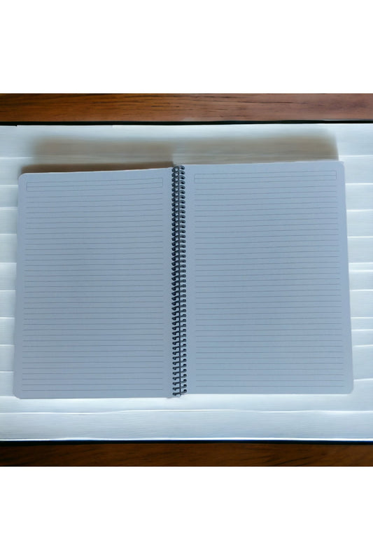 A4 BEYAZ KAPAK ÇİZGİLİ DEFTER 80 YAPRAK TELLİ PLASTİK KAPAK